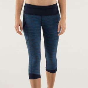 Lululemon size 4 Crop pants blue